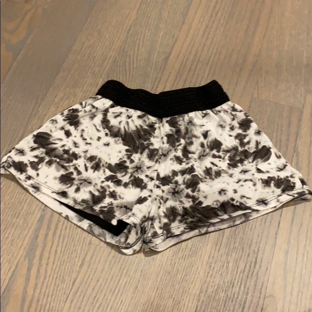Pinc Premium tie dye black and white shorts